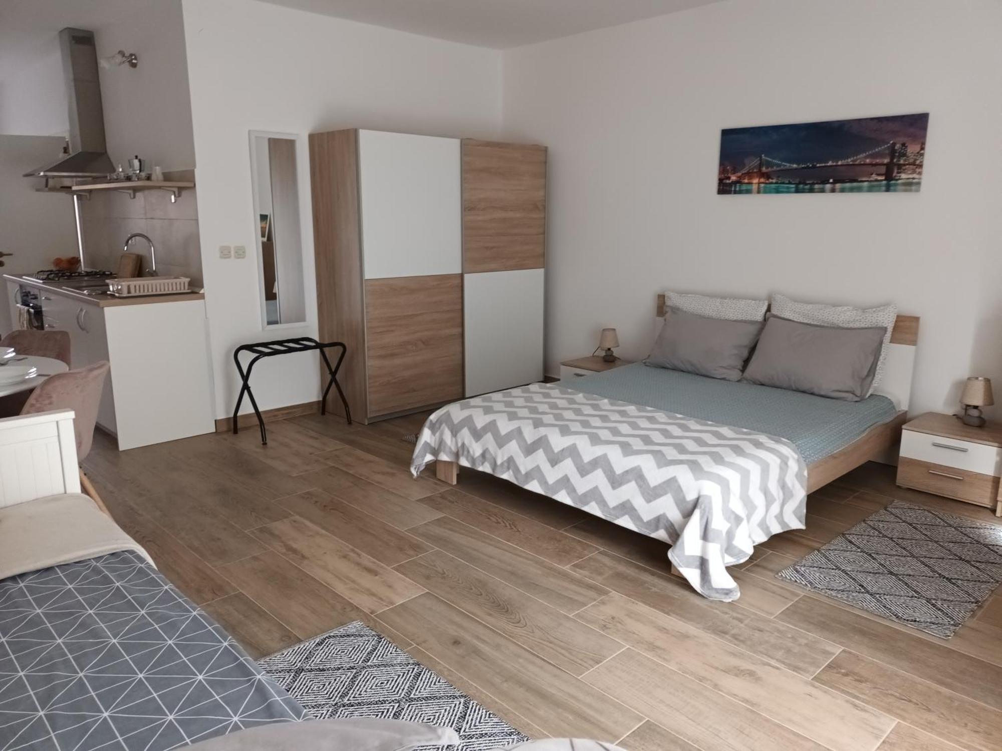 Studio Apartman Dori Pula Exterior photo